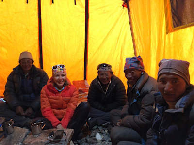 Otilia și o parte din echipa cu care a urcat