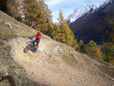 Bruno Hirschi in seinem Lieblings-Terrain: auf dem Bike
