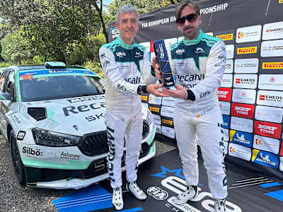 Iglesias and Suárez celebrate their Qualifying Stage win