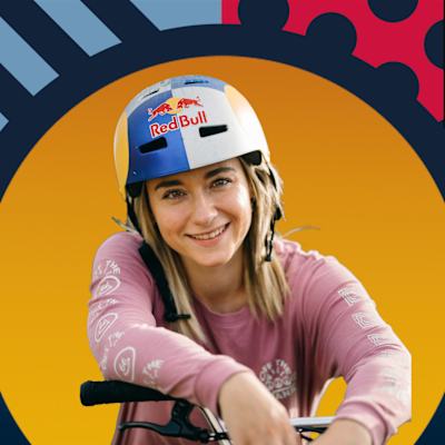 Estos días, Lara Lessmann prefiere hacer trucos en la vida real en su bicicleta BMX en lugar de hacerlo en la pantalla.