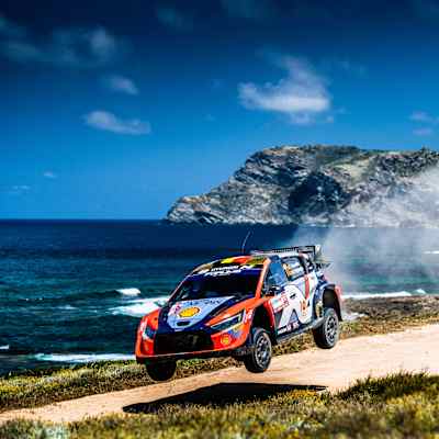WRC italy 2024 Hyundai Neuville