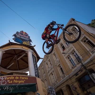 Red bull top urban downhill 2018