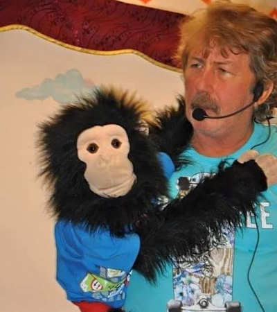 Aynı zamanda bir vantrolog