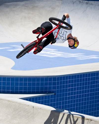 Drew Bezanson at a BMX contest