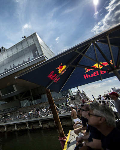 Michal Navratil at Red Bull Cliff Diving: Boston