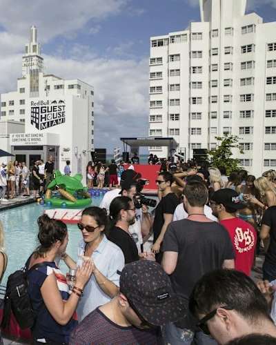 The Roof at the Gale Hotel