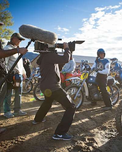 Dokumentarfilmer Dana Brown bei den Dreharbeiten zu "On Any Sunday: The Next Chapter"