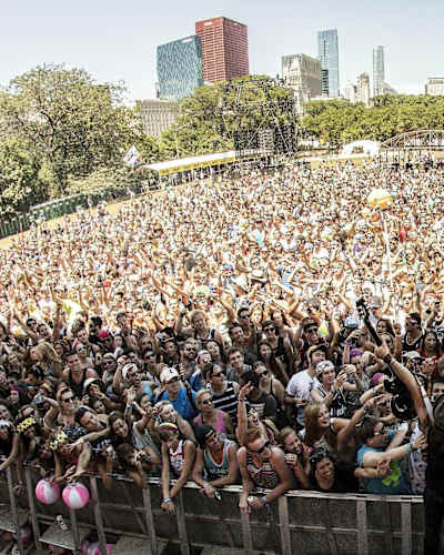lecca/lecca LIVE 2017 People on the Hig… scenes-from-lollapalooza-1993.