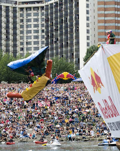 The Flighty Tighties take launch in 2008