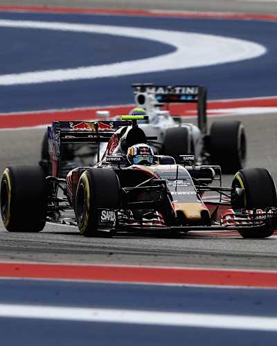 Carlos Sainz Jnr racing to sixth place for Toro Rosso at the 2016 Formula 1 US Grand Prix in Circuit of the Americas, Texas on October 23, 2016