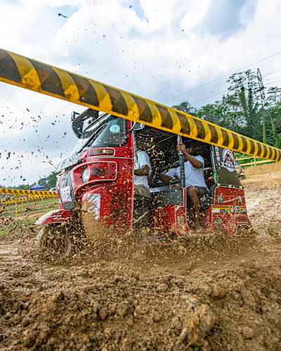 Eshakdagi hojatxona chotkasi porno onlayn