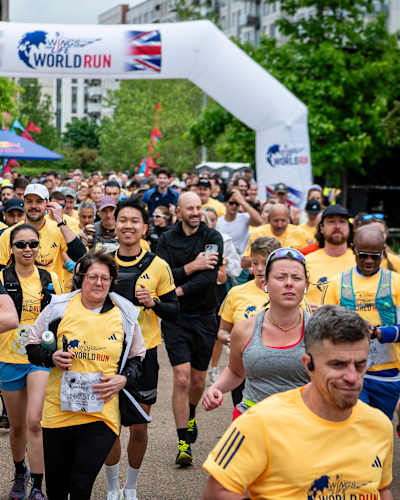 On 4th May 2025, energetic participants fill Queen Elizabeth Olympic Park at the Wings for Life World Run London, representing Red Bull’s global running movement