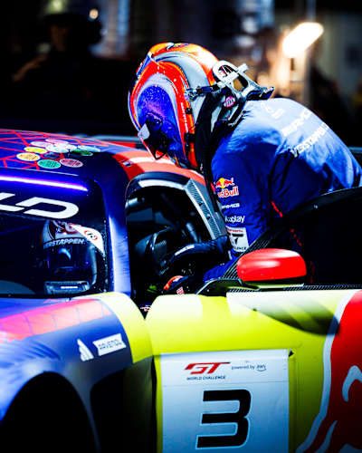 Max Verstappen u automobilu Mercedes-AMG GT3