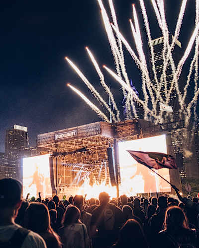 AP-1V49MF9311W11-headerMedia