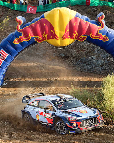 AP-1XV2THC811W11-headerMedia