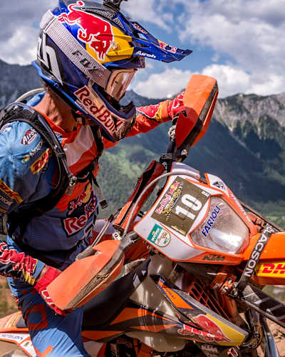 Action from the Erzbergrodeo Red Bull Hare Scramble