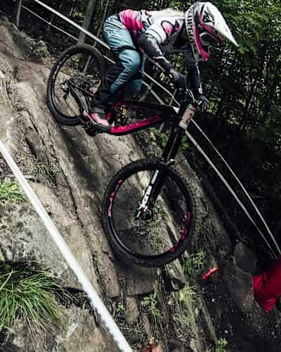 AP-1VPJMS16W1W11-headerMedia