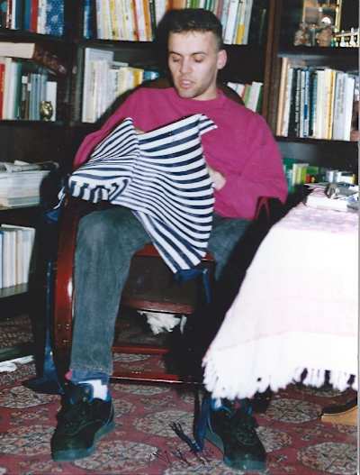 利用手提包的布料製作頭轉帽 利用手提包的布料製作頭轉帽