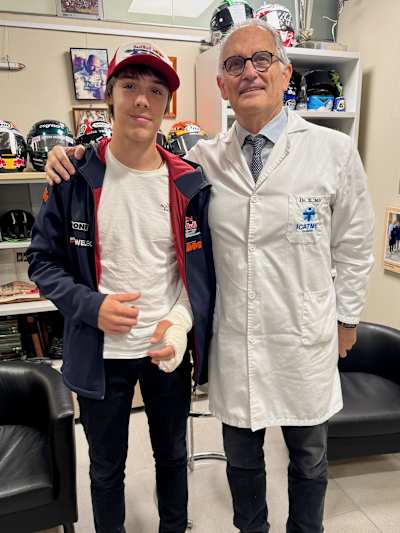 Milan Pawelec po operacji u dr Mira