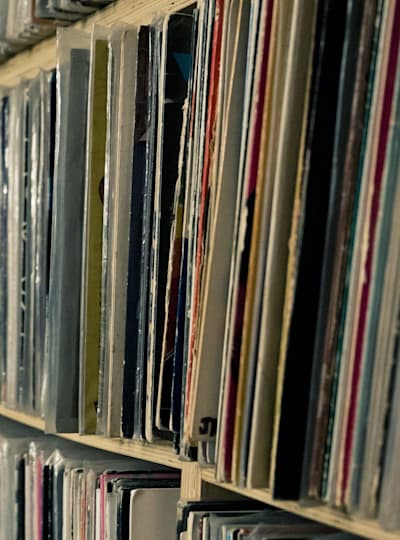 17 18 洋楽アルバムアートワーク モザイククイズ ジャケット 音楽 レッドブル