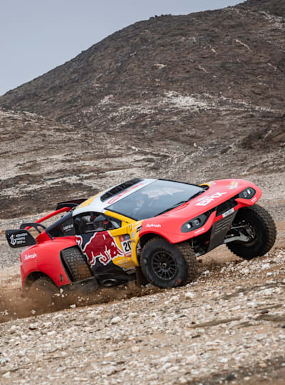 Dakar 2023: Sébastien Loeb négy szakaszgyőzelmet ünnepelhetett zsinórban