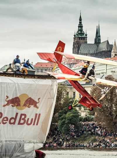 overlap Banquet kampagne Red Bull Flugtag Prague 2013 *photos*