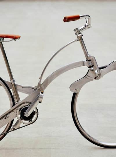 prototipo bicicletta italiana armata e con scudo