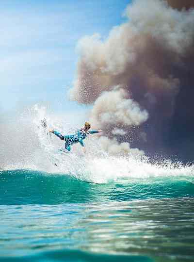 15 5 19 歳のサーフフォトグラファーの人生 Surfing