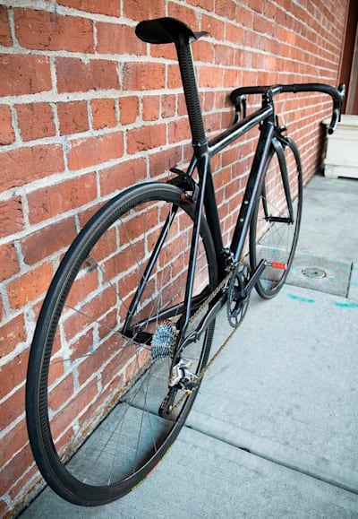 Le vélo de Fairwheel de profil Le vélo de Fairwheel de profil