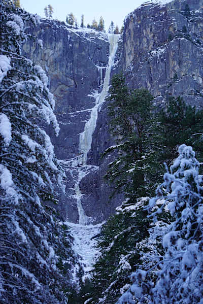 前人未到の偉業】伝説的フリーソロ・クライミング ベスト10！｜世界記録