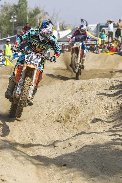 Ken Roczen leads the charging Ryan Dungey Ken Roczen leads the charging Ryan Dungey
