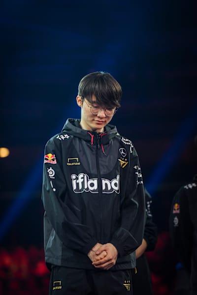 Faker на сцене  Red Bull League of Its Own в Берлине