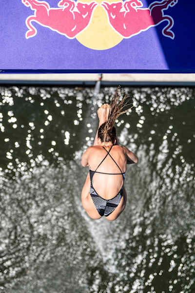 On June 5, 2026, Kaylea Arnett of the USA soars from the 21 metre platform in St. Petersburg during the thrilling Red Bull Cliff Diving World Series, showcasing athletic grace
