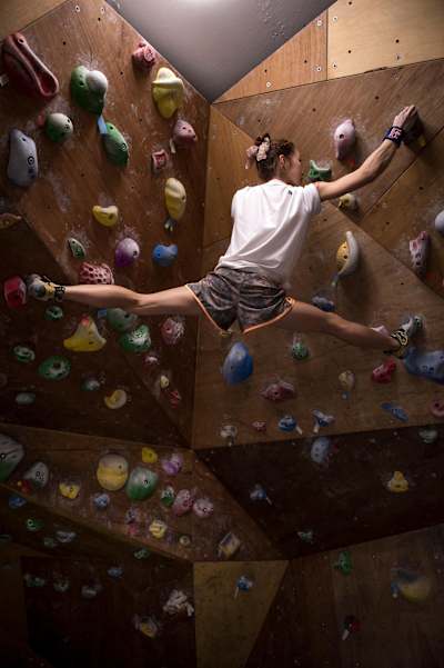 Jain Kim en acción en un rocódromo de Seúl, el 28 de octubre de 2013