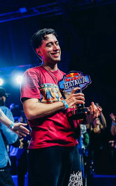 Larrix coronado campeón nacional de Red Bull Batalla 2025