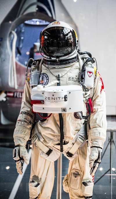 Η στολή του Felix Baumgartner για το Red Bull Stratos που βρίσκεται στο Ελβετικό Museum of Transport στο Luzern