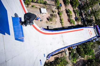 Red Bull Building Drop: vai descer!