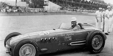 Bill Vukovich at the 1952 Indianapolis 500