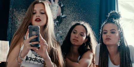 Szene aus dem Film "Blue My Mind"