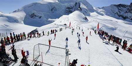 نهر ألالين الجليدي (The Allalin Glacier)/ جبال الألب بينين، سويسرا