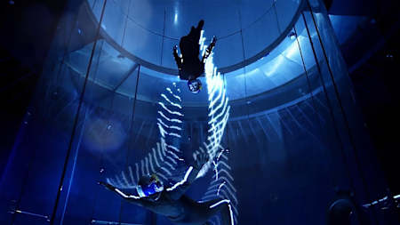 Jeff Provenzano e Amy Chmelecki Skydive coi LED