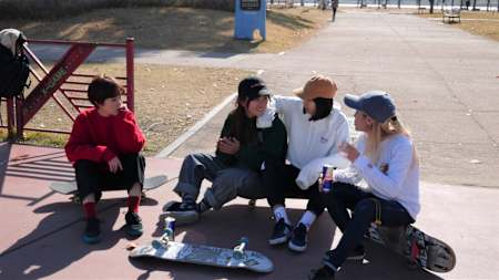 오손도손 얘기중인 걸스케이터들!