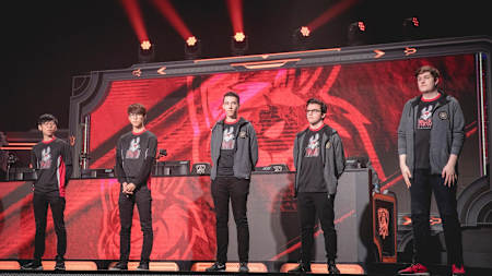 Misfits on stage at Worlds 2017.