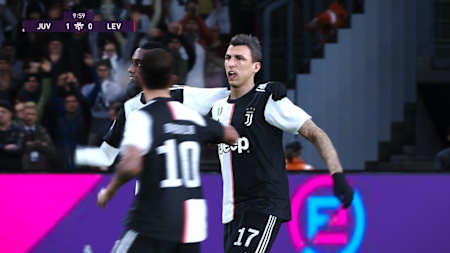 Mario Mandžukić freut sich über ein Tor. Juventus Turin läuft in diesem Jahr exklusiv in eFootball PES 2020 auf.