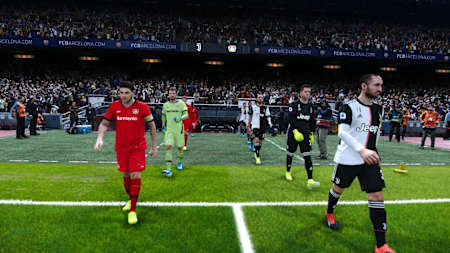 Bayer Leverkusen gegen Juventus Turin. Neue Strategie-Optionen und taktische Möglichkeiten schrauben den Realismus von eFootball PES 2020 weiter in die Höhe.