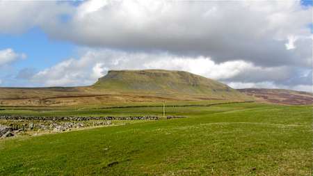Penyghent, yorkshire dales cycle