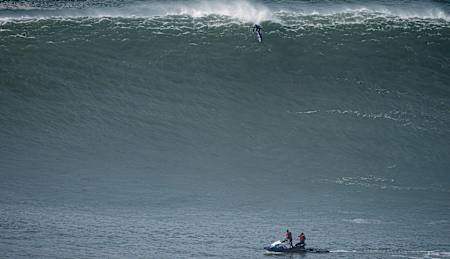 매년 겨울이면 빅 웨이브가 찾아옵니다.