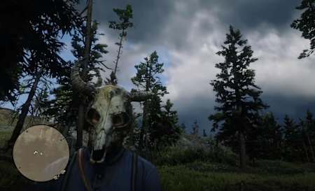 Die Widderschädel-Maske. Furchteinflößend!