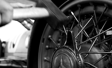 Пит-стоп с молотком