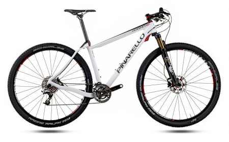 面對山林間的起伏，登山車大齒盤就不像公路車這麼大